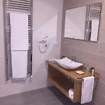Hotel Celanova Ξενοδοχείο Celanova