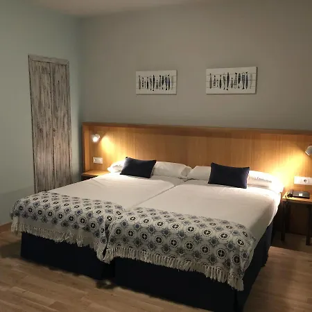 Hotel Celanova Hotell 2*