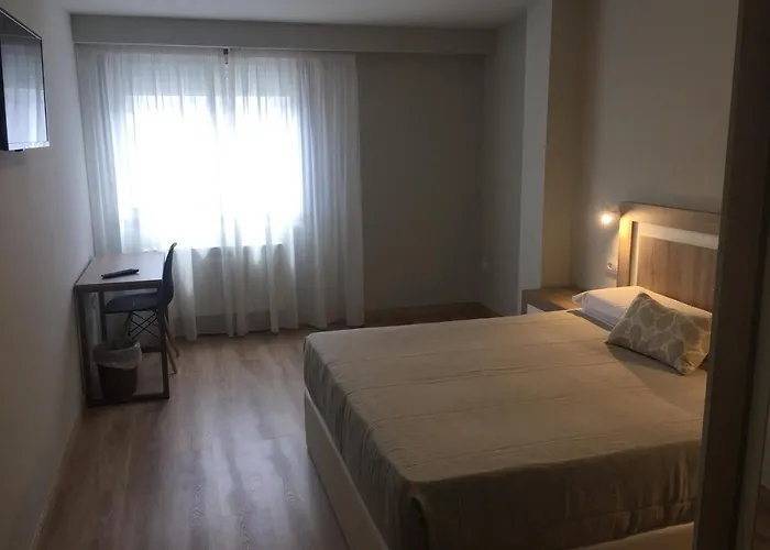 Hotell Hotel Celanova Celanova