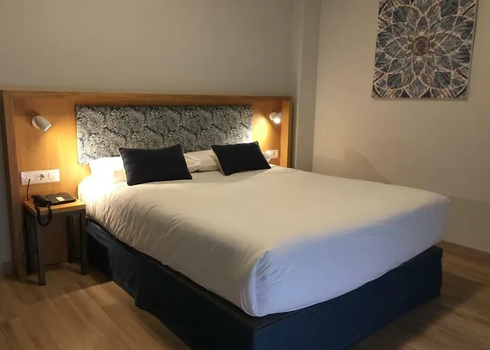 Hotel Celanova 2*